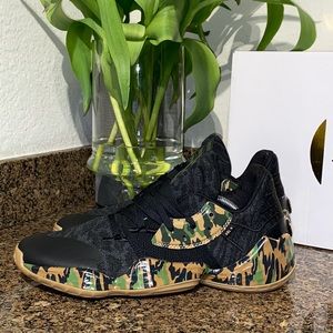 Adidas Harden Vol. 4 men’s sneakers